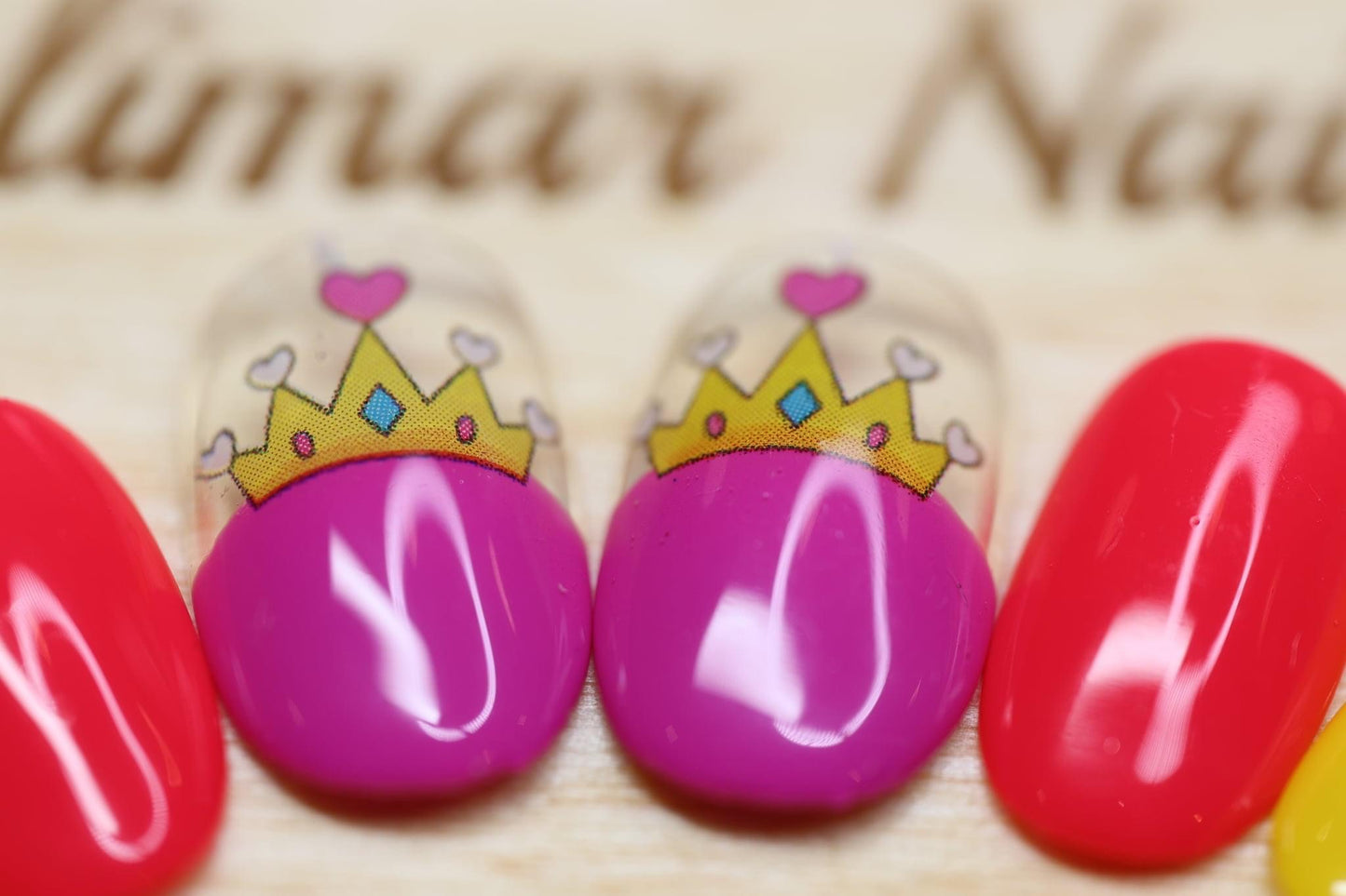 COLORFUL CROWN NAIL ART 👑