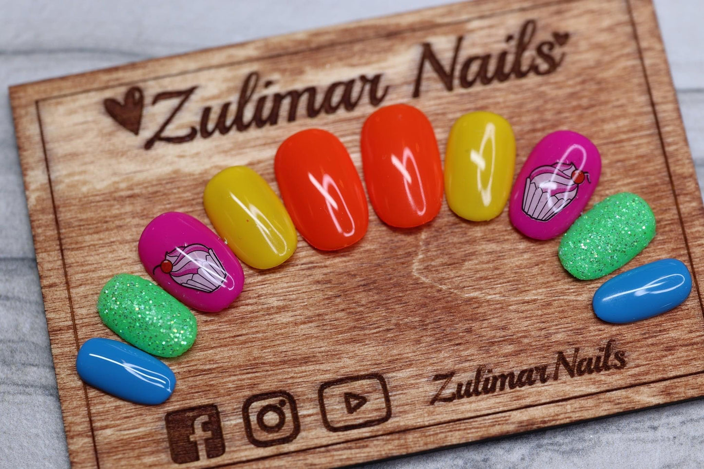 COLORFUL RAINBOW 🌈 CUPCAKE NAIL ART