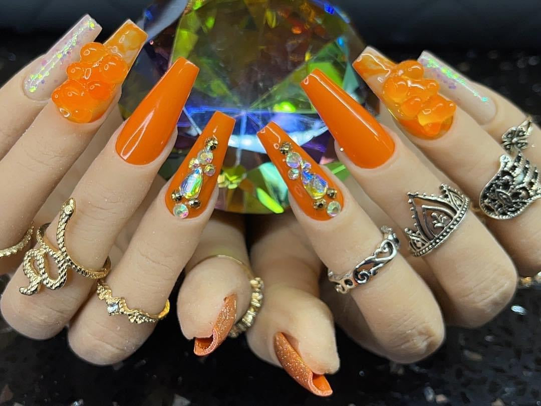 ORANGE GUMMY BEAR 3D NAIL ART