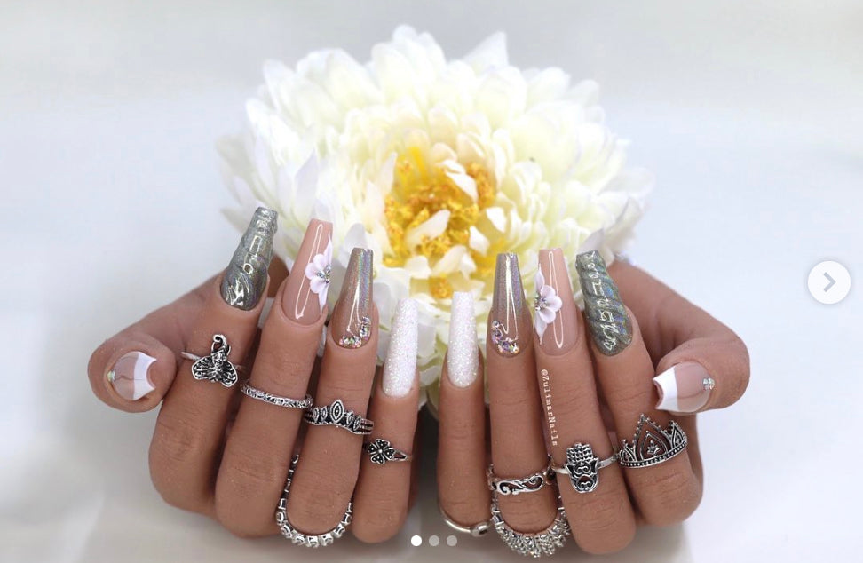 UNICORN CHROME SILVER WHITE 3D FLOWER HANDMADE NAILS