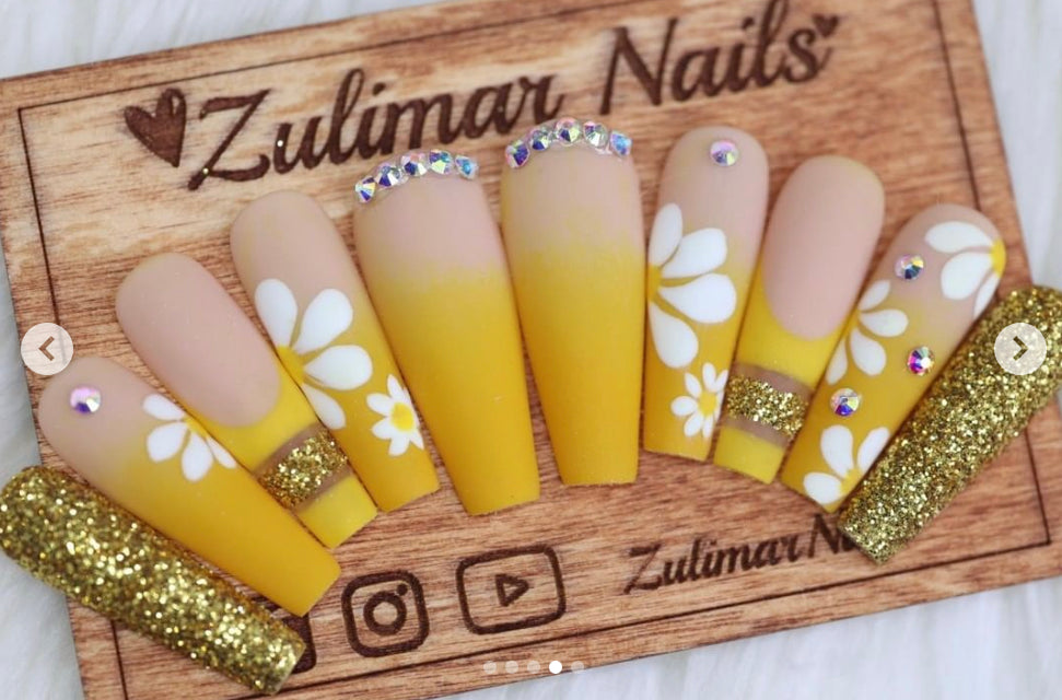 YELLOW GOLD FLOWER HAND PAINTED NAILS