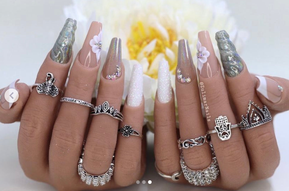 UNICORN CHROME SILVER WHITE 3D FLOWER HANDMADE NAILS